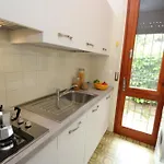 Bright House With Garden Near To The - Beahost *