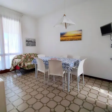Bright House With Garden Near To The - Beahost Bibione