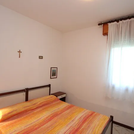 Bright House With Garden Near To The - Beahost Μπιμπιόνε