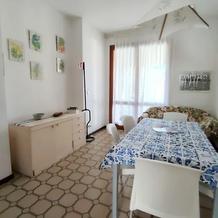 Bright House With Garden Near To The - Beahost Bibione
