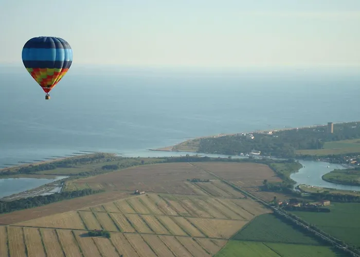 Bright House With Garden Near To The - Beahost * Бибионе