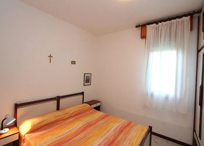 Bright House With Garden Near To The - Beahost Апартаменты