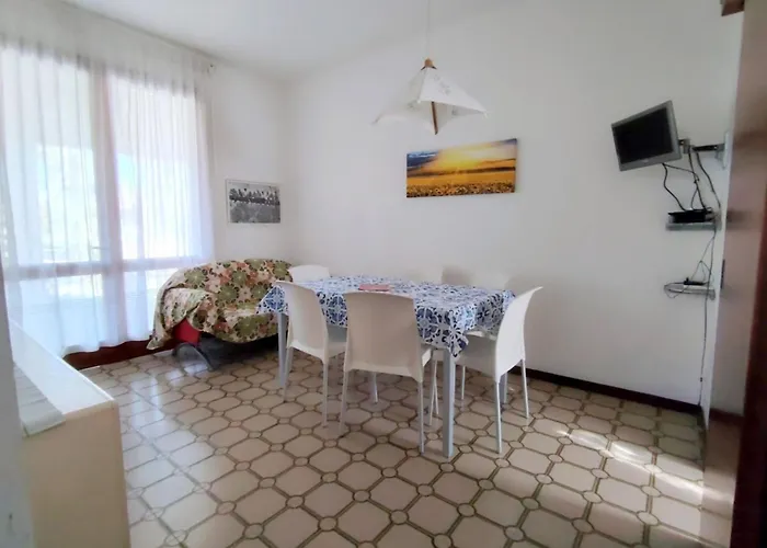 Bright House With Garden Near To The - Beahost Bibione